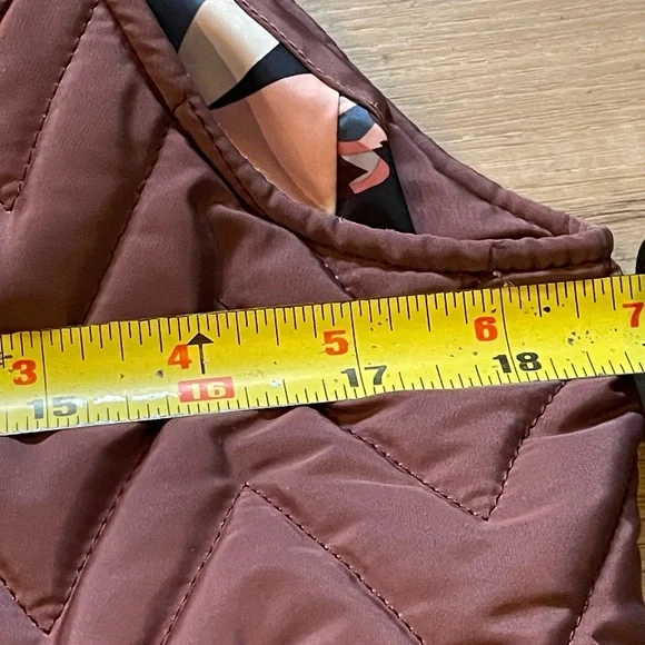 ARIAT ashley Insulated Wine/equestrian Print Vest L EUC - Picture 4 of 9